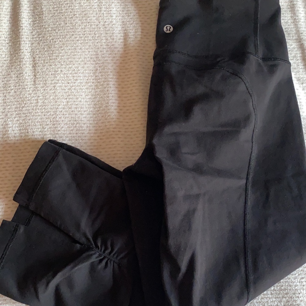 Lululemon crops